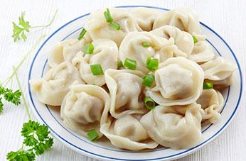 怎么煮餃子才能讓餡熟透，又不會(huì)煮破皮？